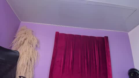 shanelle7 online show from May 25, 2026, 12:44 pm
