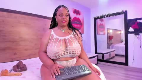 Snapshot of shannawells chatting on May 30, 2026, 12:02 pm shannawells online show from May 30, 2026, 12:02 pm