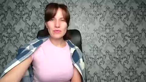 Shannen online show from November 24, 2025, 6:02 am