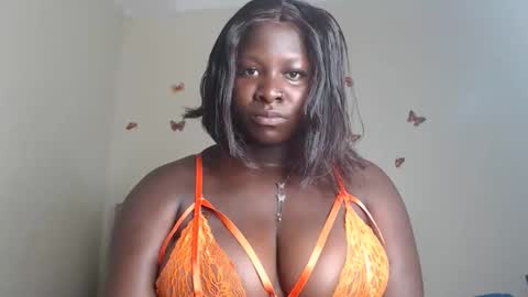 Snapshot of shannky_ chatting on October 29, 2025, 8:38 am shannky online show from October 29, 2025, 8:38 am