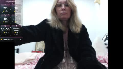 Snapshot of shannon07 chatting on June 17, 2026, 4:48 am Shannon07 online show from June 17, 2026, 4:48 am
