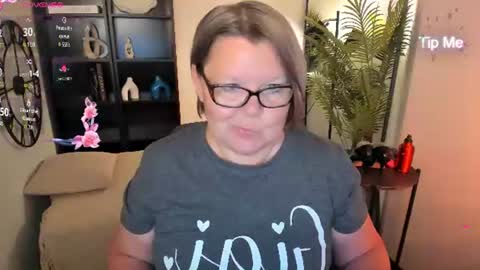 Snapshot of shannonshine chatting on July 4, 2026, 7:03 am Shannon online show from July 4, 2026, 7:03 am