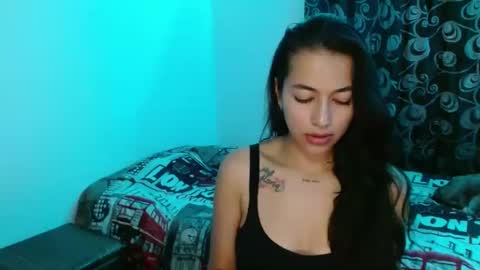 Snapshot of shantal_d03 chatting on February 21, 2025, 4:18 am shantal_d03 online show from February 21, 2025, 4:18 am