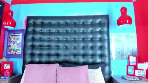 Snapshot of shantal_ferrer3 chatting on October 15, 2025, 5:02 pm shantal_ferrer3 online show from October 15, 2025, 5:02 pm