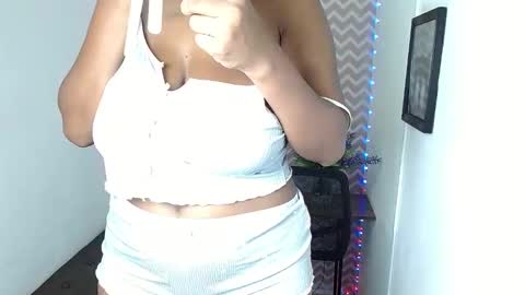 Dayana online show from May 29, 2026, 5:33 pm