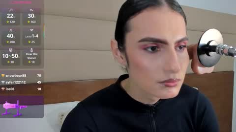 Snapshot of shantall_skinny chatting on November 12, 2025, 4:02 am Shantall online show from November 12, 2025, 4:02 am