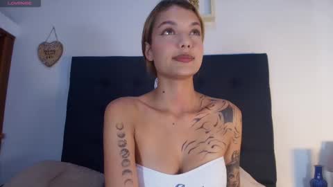 shantallvegga1 online show from December 19, 2025, 12:12 pm