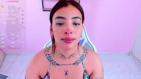 Snapshot of shantals chatting on October 20, 2025, 11:27 pm shantals online show from October 20, 2025, 11:27 pm