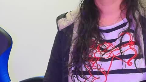 Snapshot of shantey_laurent chatting on March 23, 2026, 2:43 pm shantey online show from March 23, 2026, 2:43 pm
