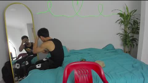 shark_boy21 online show from December 18, 2025, 2:17 am