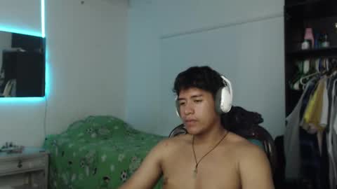 Snapshot of sharky_g chatting on January 24, 2025, 5:21 am Frqnko online show from January 24, 2025, 5:21 am