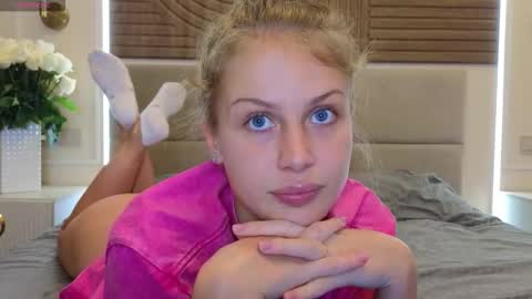 Snapshot of sharleenproject chatting on January 16, 2026, 12:09 pm Sharleen online show from January 16, 2026, 12:09 pm