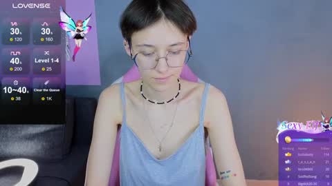 Snapshot of sharli_rose chatting on December 30, 2024, 5:34 pm Sharli online show from December 30, 2024, 5:34 pm