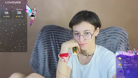 Snapshot of sharli_rose chatting on February 1, 2025, 3:18 pm Sharli online show from February 1, 2025, 3:18 pm