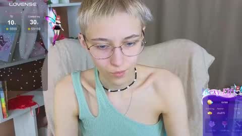 Snapshot of sharli_rose chatting on February 25, 2025, 3:49 pm Sharli online show from February 25, 2025, 3:49 pm