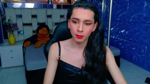 Snapshot of sharlon_ chatting on April 6, 2026, 1:23 pm Sharlond online show from April 6, 2026, 1:23 pm