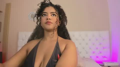 Sharlot online show from July 31, 2026, 1:21 pm