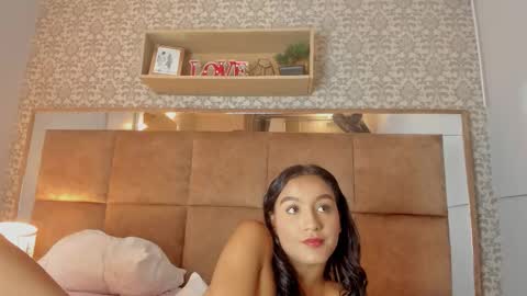  SHARLOTTE   online show from March 11, 2026, 12:22 pm