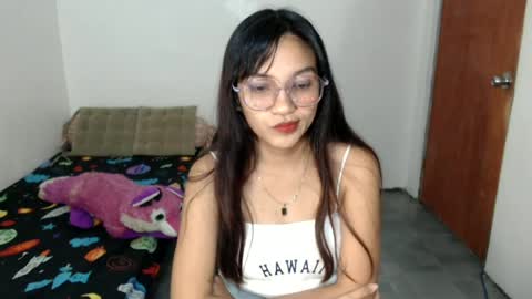 Snapshot of sharminex chatting on June 20, 2026, 12:41 pm sharminex online show from June 20, 2026, 12:41 pm