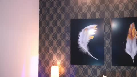 Sharom  online show from April 17, 2026, 7:06 pm