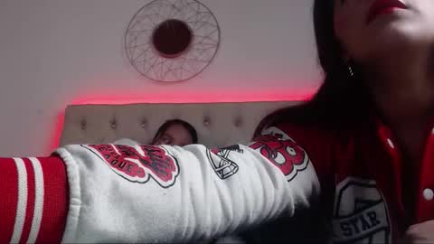 Snapshot of sharon_and_sharit chatting on December 5, 2025, 3:37 am sharon_and_sharit online show from December 5, 2025, 3:37 am