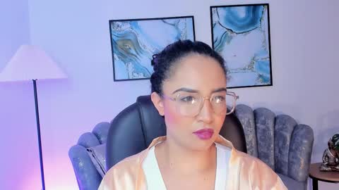 Snapshot of sharon_breezee chatting on October 26, 2025, 10:25 pm sharon_breezee online show from October 26, 2025, 10:25 pm