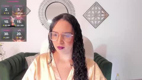 Snapshot of sharon_breezee chatting on October 28, 2025, 12:03 am sharon_breezee online show from October 28, 2025, 12:03 am