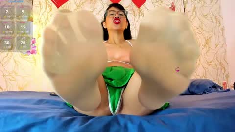 Snapshot of sharon_leather chatting on May 7, 2026, 12:43 pm sharon_leather online show from May 7, 2026, 12:43 pm