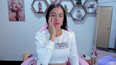 Snapshot of sharonsander1 chatting on February 12, 2025, 12:27 am Sharon online show from February 12, 2025, 12:27 am