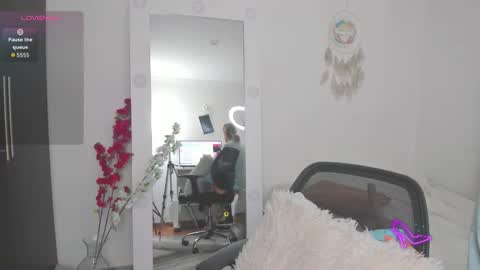 Sharon online show from December 17, 2025, 11:38 am