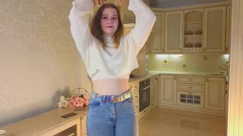 Snapshot of shaunaheiple chatting on November 23, 2025, 4:23 am Alexandra online show from November 23, 2025, 4:23 am