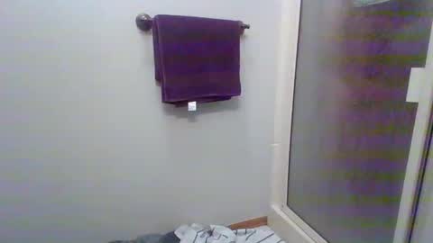 partycouple2night online show from December 3, 2025, 1:24 am