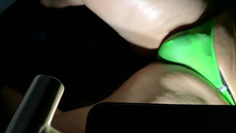 shavedcocknmmmmm online show from November 28, 2025, 7:44 am