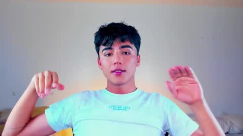 Snapshot of shawn__sanderson chatting on January 15, 2025, 11:30 pm Shawn online show from January 15, 2025, 11:30 pm