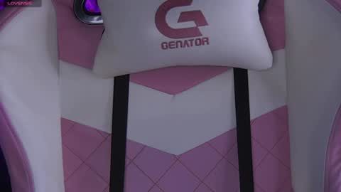 shayblonde online show from December 23, 2024, 3:07 am