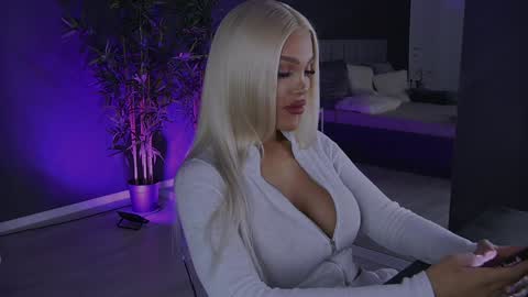 shayblonde online show from January 11, 2025, 12:33 am