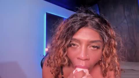 Snapshot of shayna_lee_ chatting on March 6, 2026, 10:17 pm shayna_lee_ online show from March 6, 2026, 10:17 pm