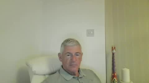 Snapshot of she52 chatting on June 3, 2026, 9:42 pm she52 online show from June 3, 2026, 9:42 pm