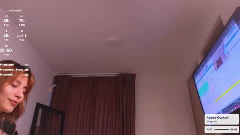 Snapshot of she_lau_ghs chatting on February 22, 2025, 11:57 am Laura c online show from February 22, 2025, 11:57 am