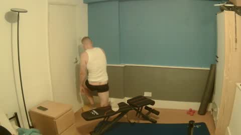 Snapshot of sheajay33 chatting on December 11, 2024, 4:42 pm Sheajay online show from December 11, 2024, 4:42 pm