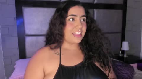 Heidy  online show from September 10, 2025, 2:44 am