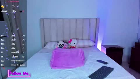 Danna   online show from December 5, 2025, 4:10 am