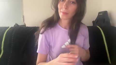 shekitty online show from November 19, 2025, 9:31 am