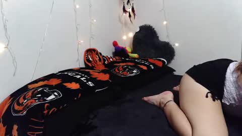 Shelbytakenit online show from September 26, 2025, 2:59 am