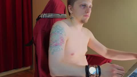 Snapshot of shelbytruck chatting on November 13, 2025, 8:52 pm Vincente online show from November 13, 2025, 8:52 pm