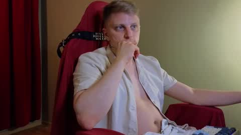 Snapshot of shelbytruck chatting on November 20, 2025, 8:19 pm Vincente online show from November 20, 2025, 8:19 pm