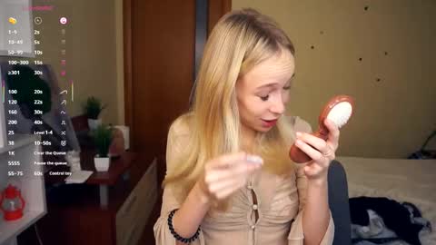 Snapshot of shelleybuss chatting on October 21, 2025, 3:35 pm Shelley night Tate day online show from October 21, 2025, 3:35 pm