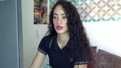 Snapshot of shelsy_d chatting on April 16, 2026, 9:04 pm S H E L S Y online show from April 16, 2026, 9:04 pm