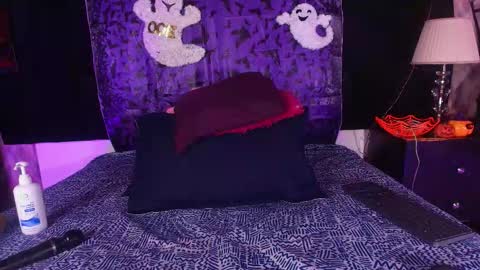 Shelsy online show from November 4, 2025, 12:04 pm