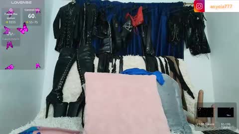  anyela7773 online show from March 16, 2026, 12:09 pm